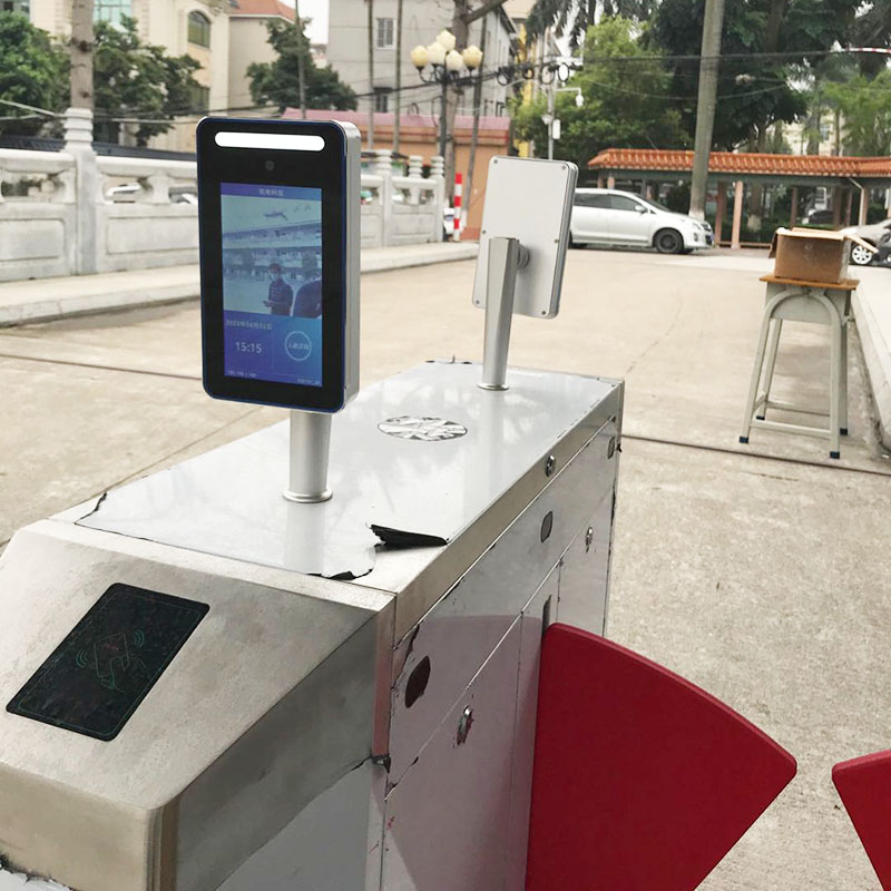 刷臉通行閘機(jī)